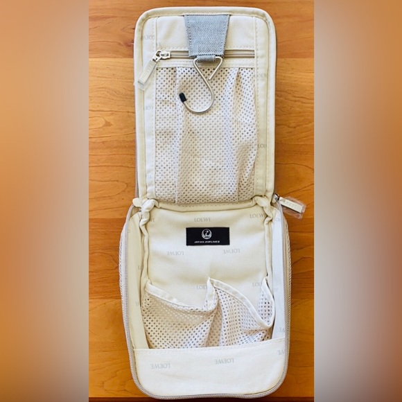 Loewe Travel toiletries/cosmetic bag new - Picture 7 of 10